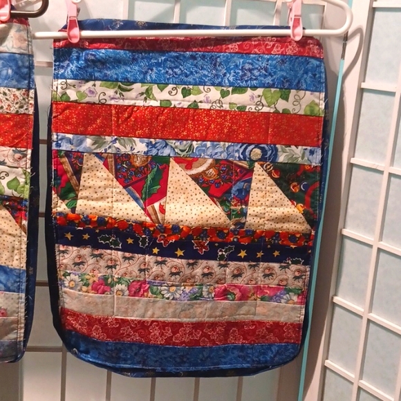 2 Holiday/Christmas Table place Mats for completion 4974 - Picture 6 of 8